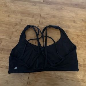 Lululemon size 12 bra black